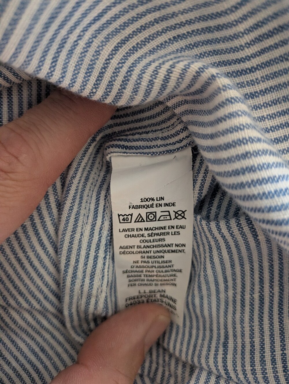 L.L. Bean Men's Blue and White Stripe Short-Sleeve Button-Down Linen Shirt - Picture 5 of 6